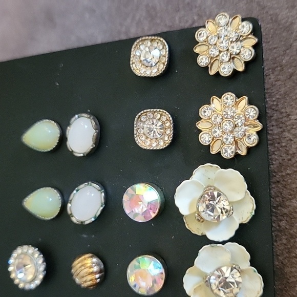 Vtg FOREVER 21 Deadstock Ten Pair Floral Rhinestone Post Earrings - Picture 3 of 5